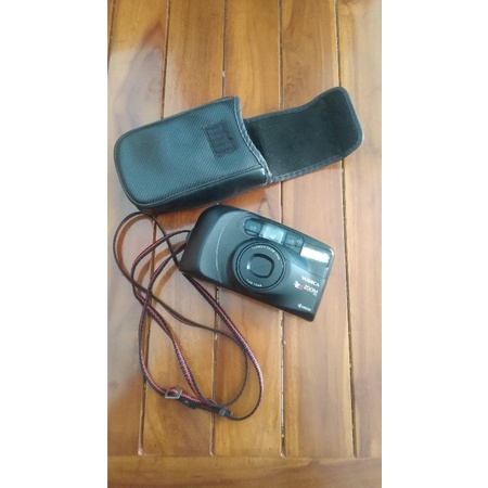 Camera analog Yashica Ezs zoom 70 kyokera japan