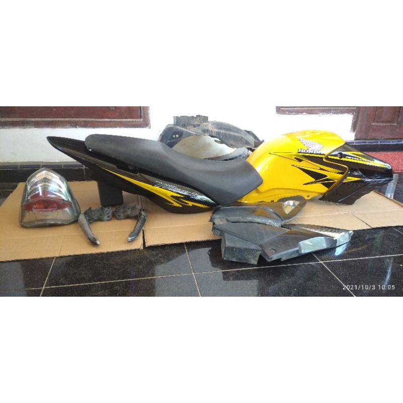 BODY SET TIGER REVO ORIGINAL(repair)