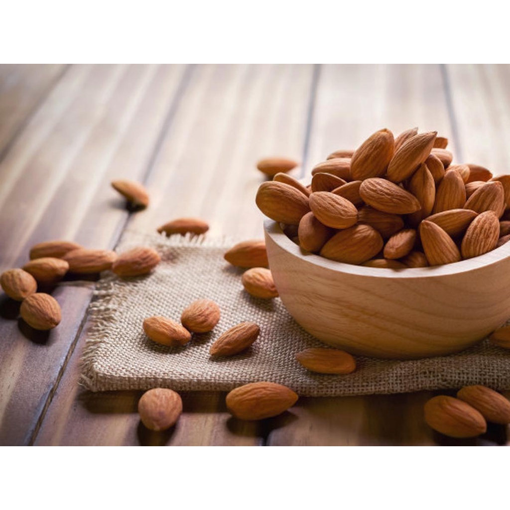 

Kacang Almond Panggang Kupas 1kg (Roasted)