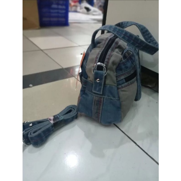 Tas slempang wanita bahan jeans denim original Garnet