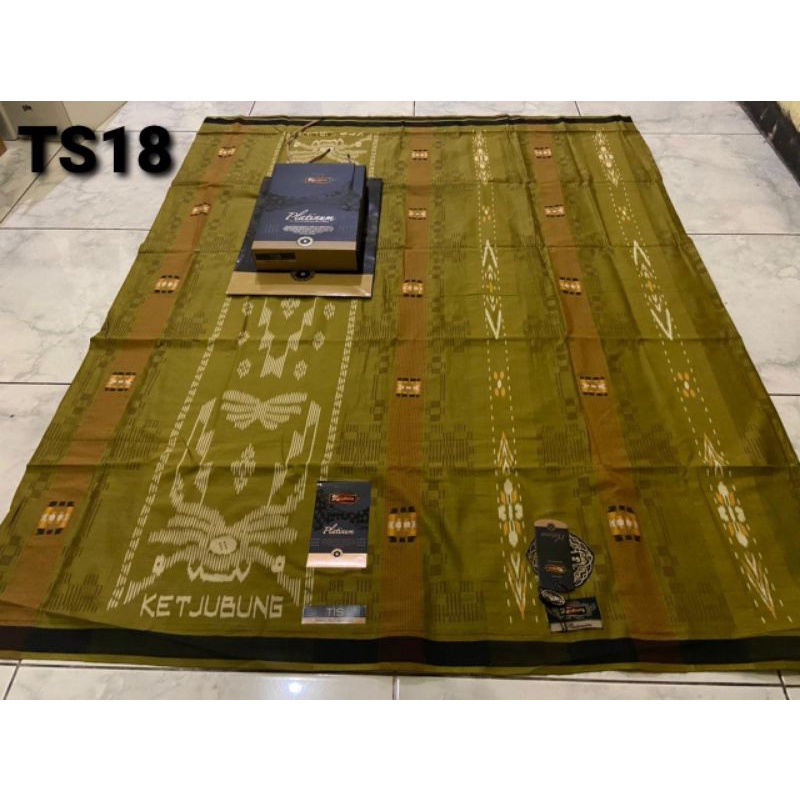 Ketjubung platinum gold