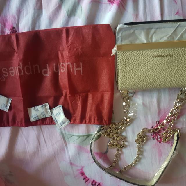 Tas Hush Puppies Khloe Sling Bag S