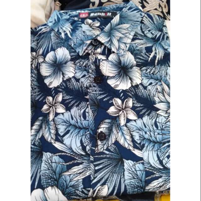 Kemeja Benhill lengan pendek motif bunga