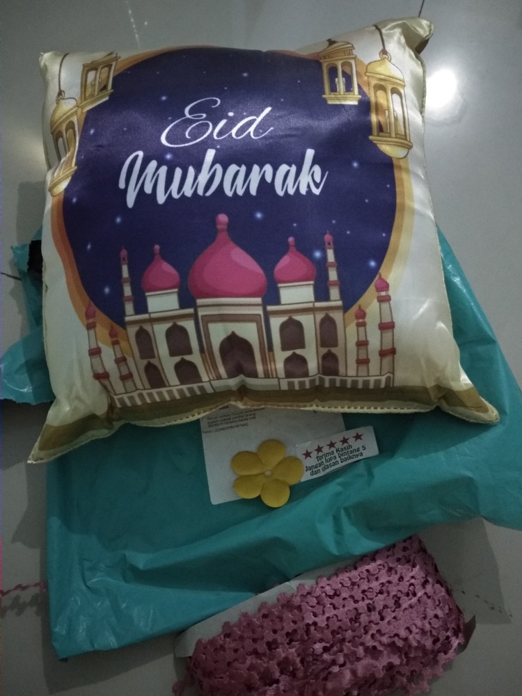 Bantal Cushion Custom Tema Lebaran Kustom Spesial Gambar Terang-30x30cm Hampers Bantal Sofa