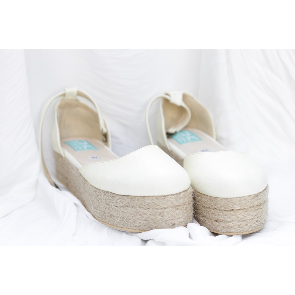 DNC Shoes Renesme White ORI 100%