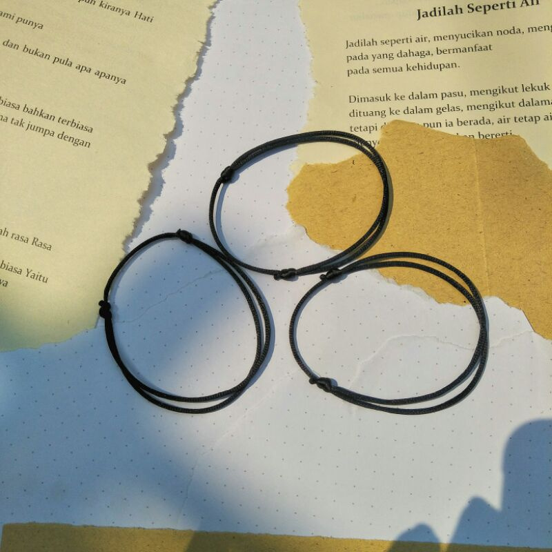 Gelang Tali Hitam Tipis Polos Simple unisex murah untuk Cewek Cowok Aesthetic