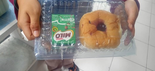 Atasan Batik Wanita Laurensia Potong Tengah 8831