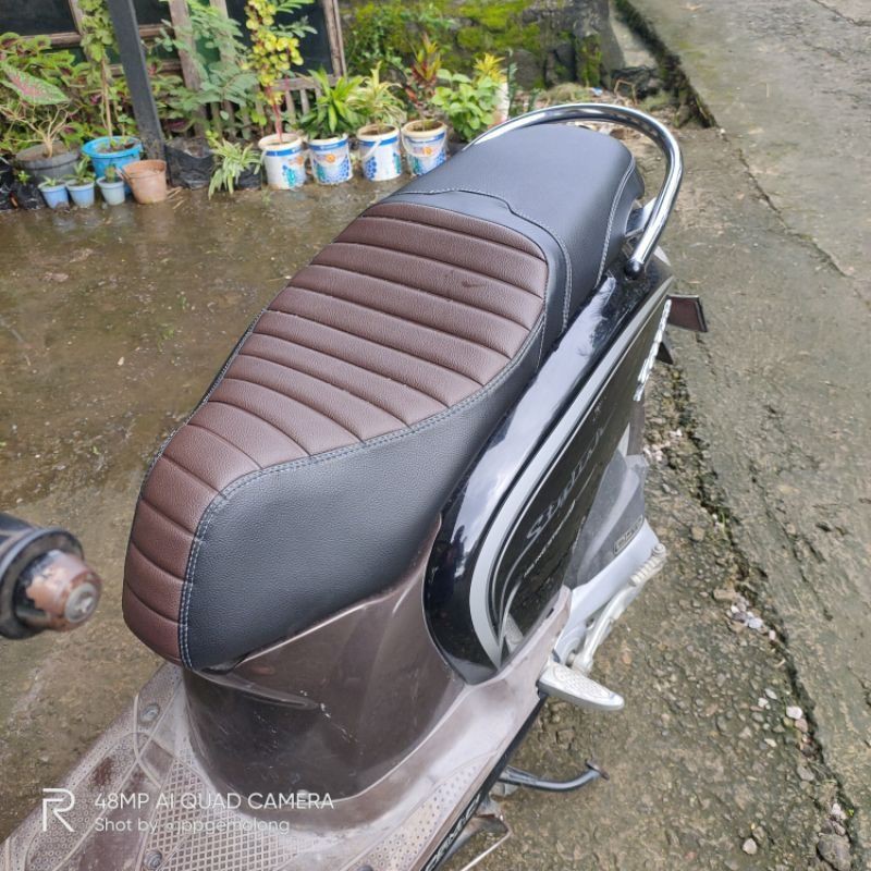 JOK MOTOR SCOOPY NEW DOBEL SEAT COKLAT HITAM