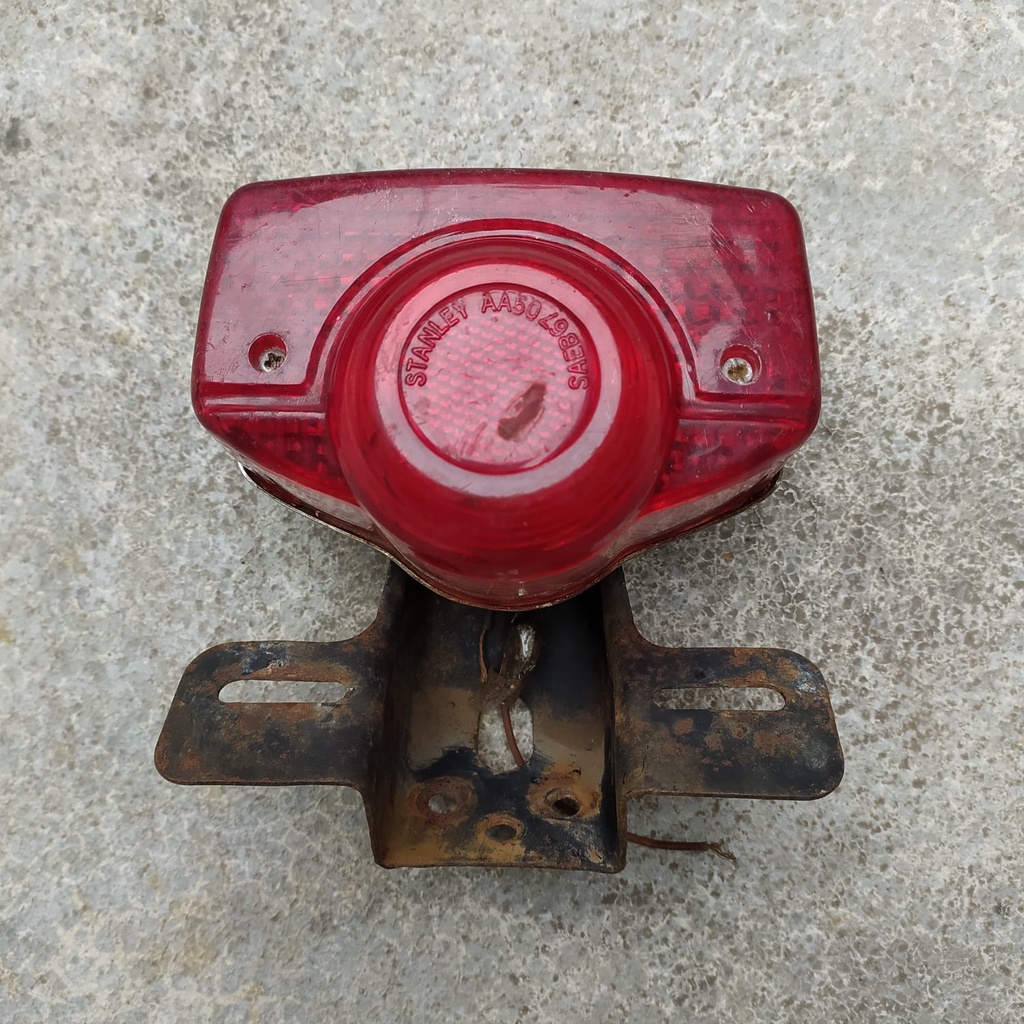 lampu stop stoplamp lampu belakang honda CB100 CB125 original copotan motor