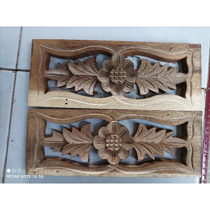 Ukiran kayu Hiasan Lubang angin rumah