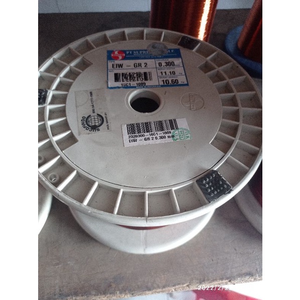 kawat tembaga / kawat email