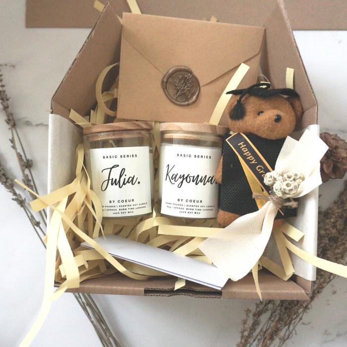

Hampers | Graduation Hampers Premium Scented Soy Candle
