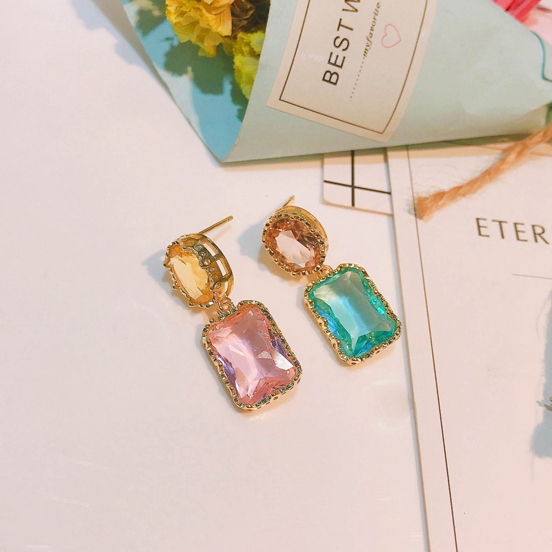 Fancyqube Anting Tusuk Asimetris Bentuk Kotak Hias Zircon Oval Warna Emas Untuk Wanita