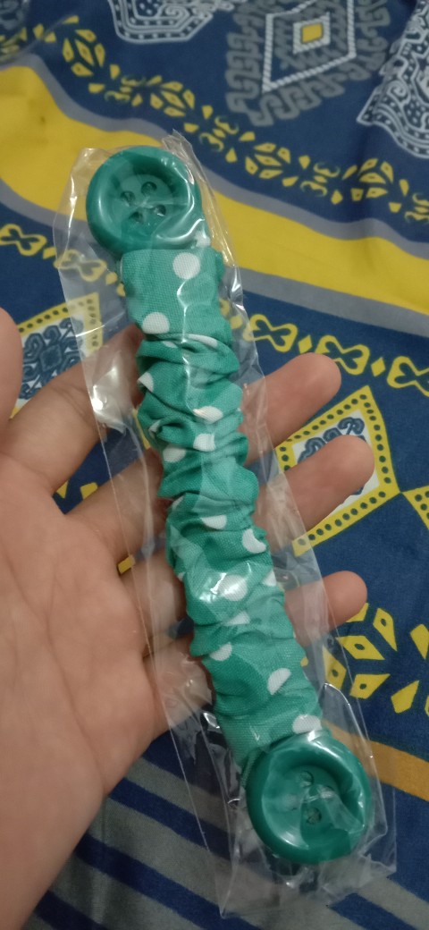 Pengait Masker Kain Hijab