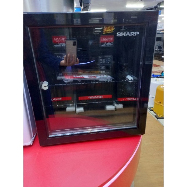 SHOWCASE SHARP MINI SHOWCASE PORTABEL