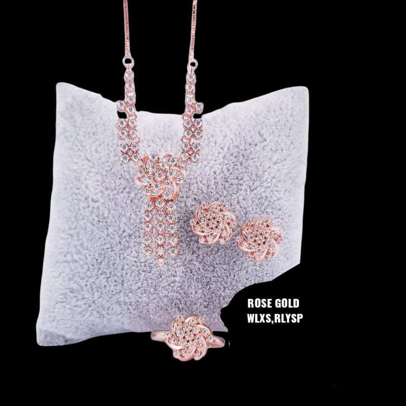 Replika berlian medan lapis mas 18,22k,cantik mewah, produk vier(bahan silver +rhodium)