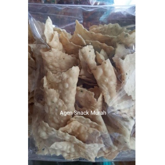 

Keripik Pangsit Rasa Daun Jeruk 200GR /Pangsit Gurih Renyah/Agen Cemilan Snack Murah