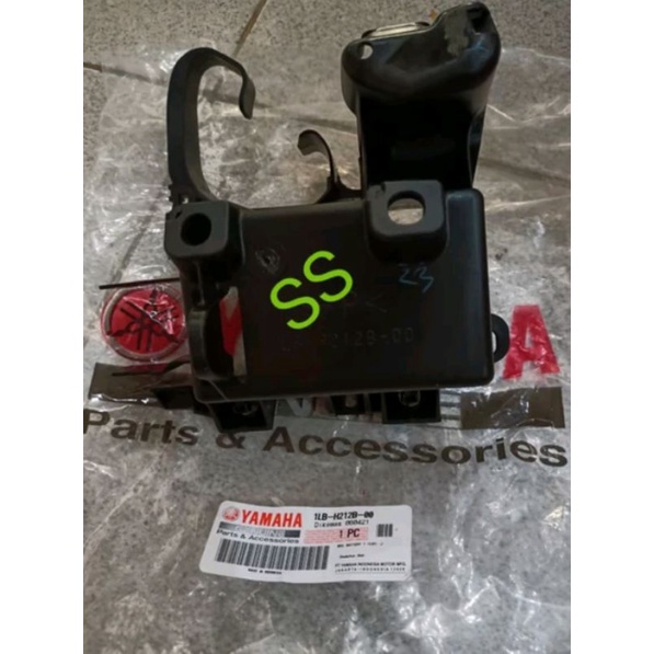 BOX TEMPAT AKI XEON RC XEON GT 125 ORIGINAL YGP