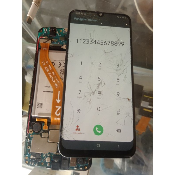 minus retak glass ny lcd + frame barang original copotan samsung a50