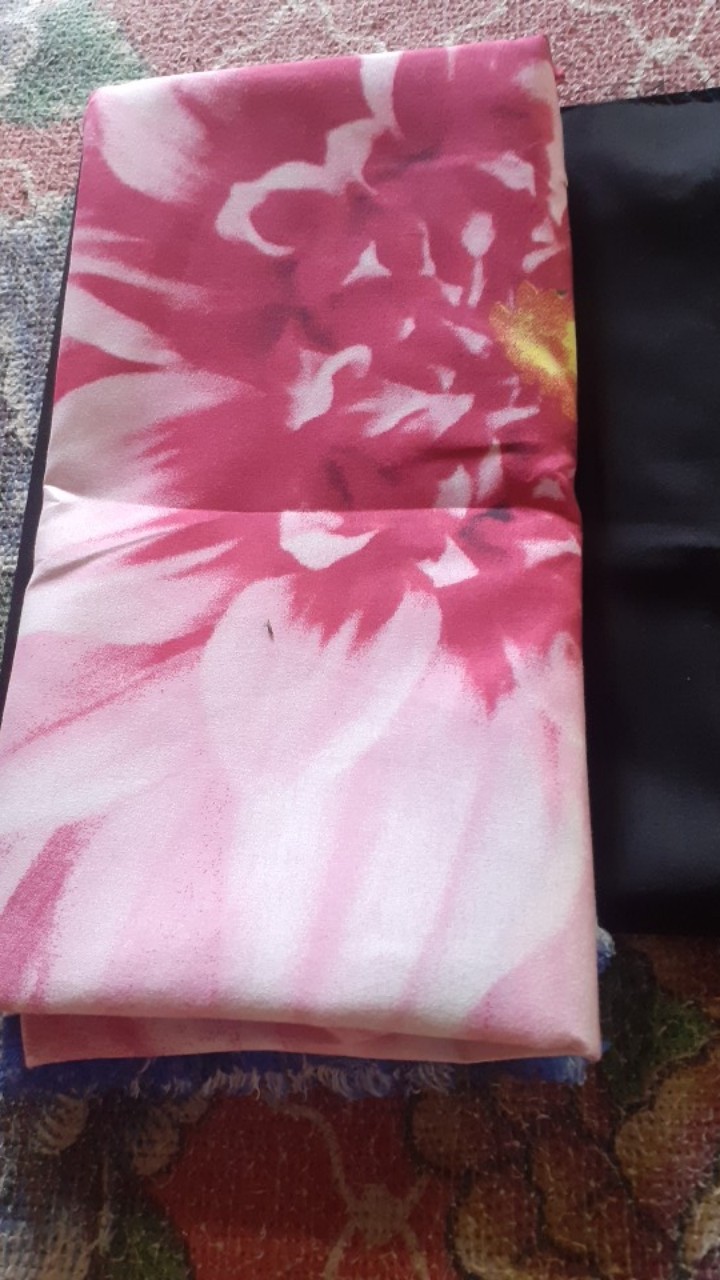 Bahan Kain Sprei Seprei /gorden Gordyn Katun Dispers Motif Bunga Ayu / Lebar 240 Cm