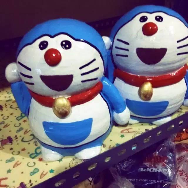 Celengan karakter tanah liat_kids doraemon_celengan unik_karya tanah liat