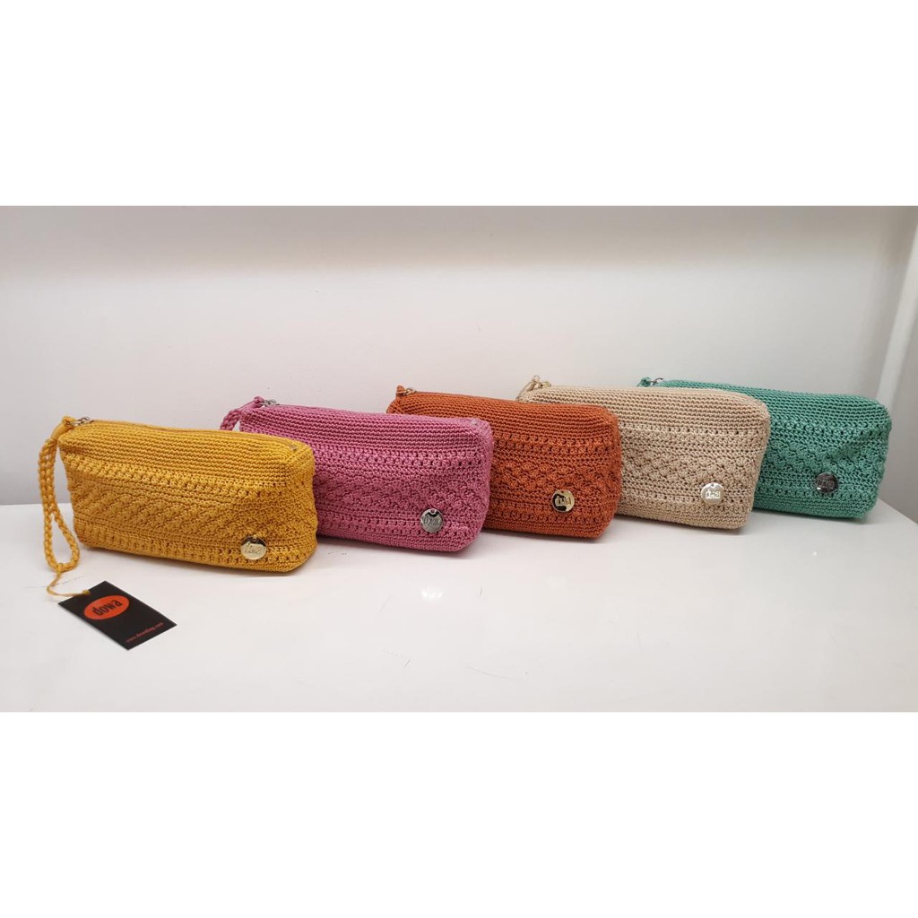 POUCH RAJUT DOWA AKARENA AMENITIES CASE