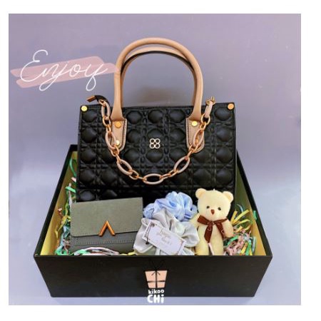 

Kikoochi Madeline Hadiah Kado Ulang Tahun