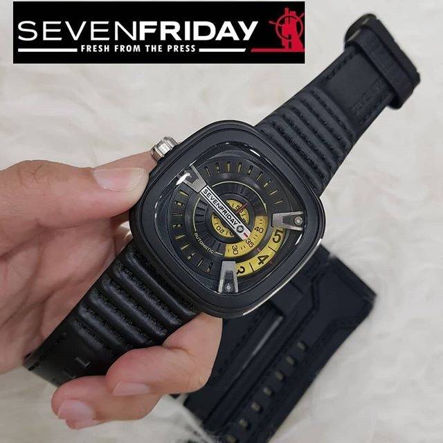 SEVENFRIDAY M2/01