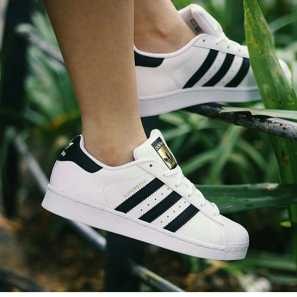 Sepatu Adidas Superstar White Black/ Hitam putih Cewek Cowok Keren Bisa Couple Olahraga Santai