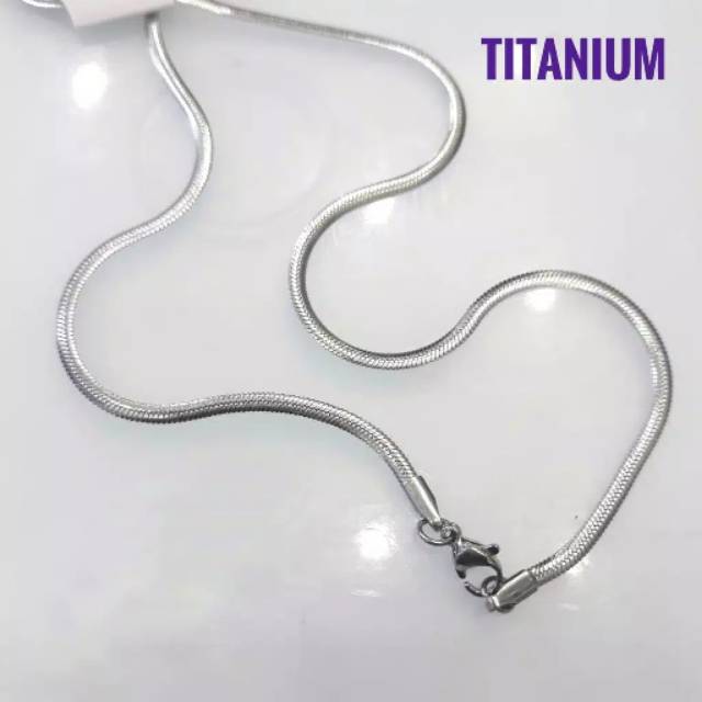 Kalung titanium anti karat silver model pipih