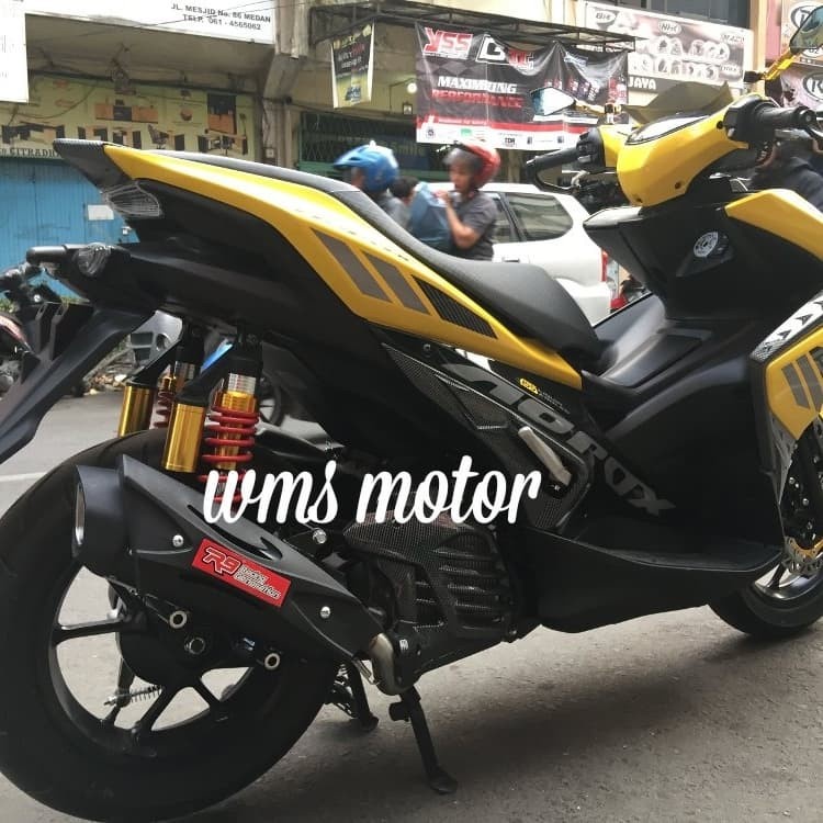 Knalpot R9 misano asli aerox 155/pcx new 2018
