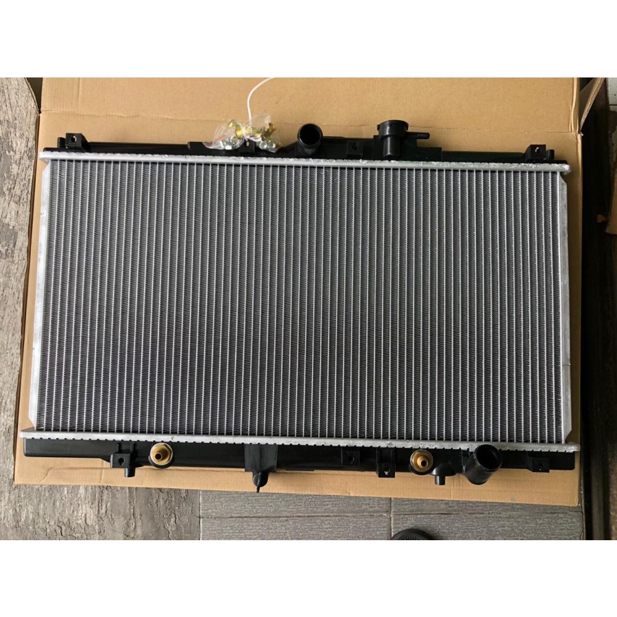 Radiator accord cielo 1994-1997 matic