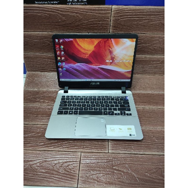 asus a407ma intel n4000 ram 4/1tb semua normal pemakaian wajar