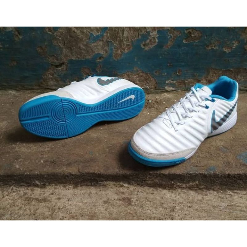 Sepatu Futsal Nike Tiempo Legend IC White Blue