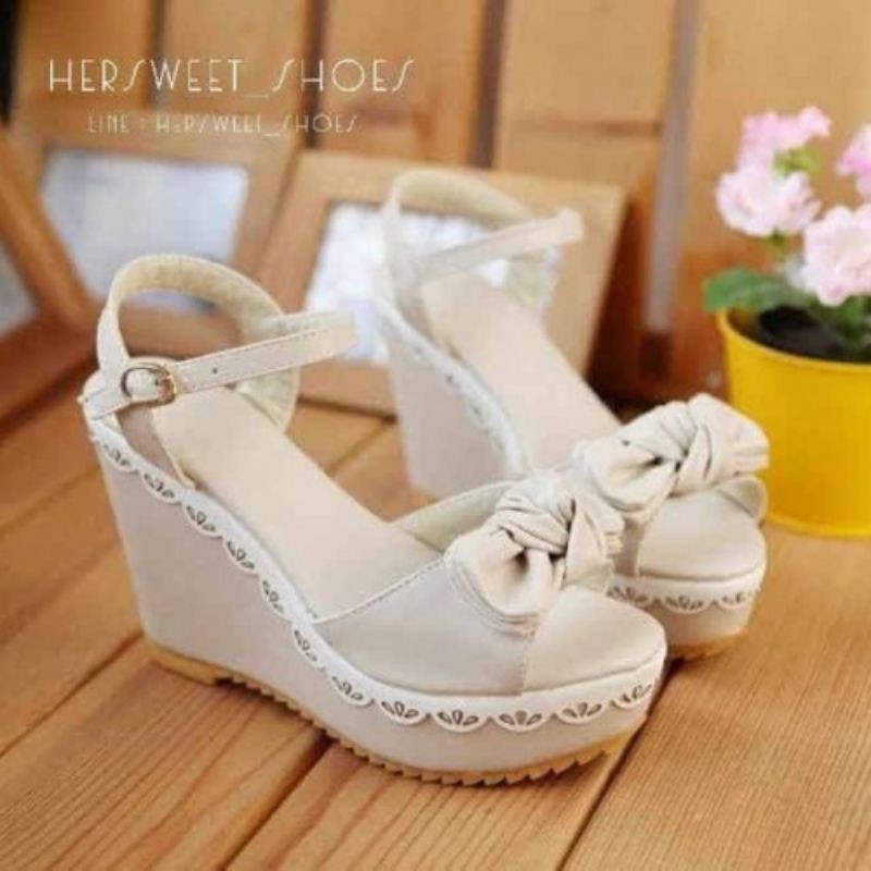 Sandal wedges wanita - wanita sandal wedges - wedges wanita - sepatu pesta