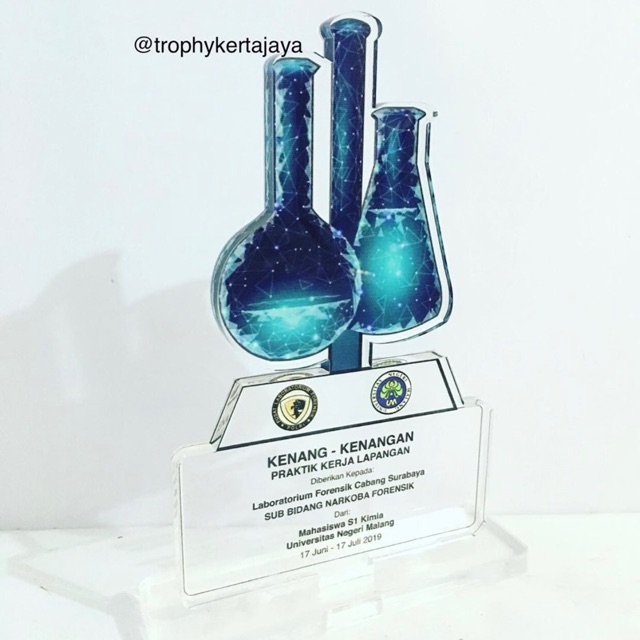 Plakat magang - plakat akrilik