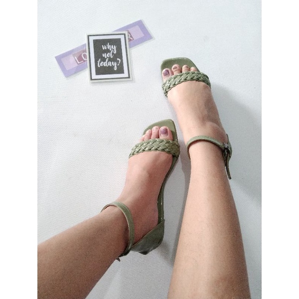 sendal flatshoes wanita terbaru kekinian bahan glossy LOUISDEAR S66