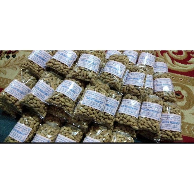 

KACANG RENDANG ASLI PASAMAN (150 gr) CM