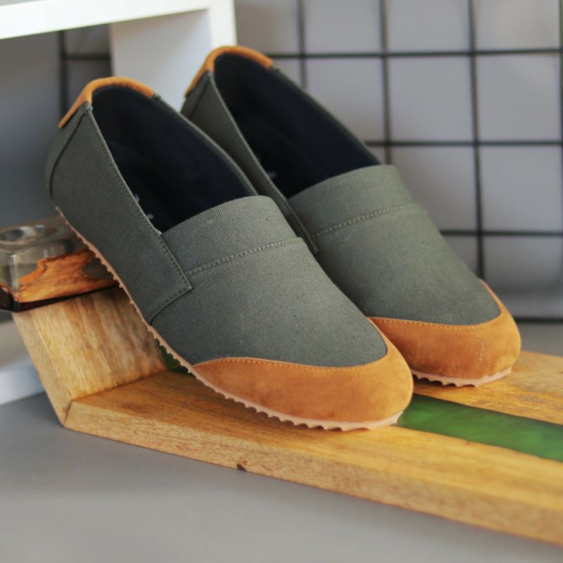 Sepatu Slip On Pria Kasual Slop Santai Murah Original Canvas Twill Premium