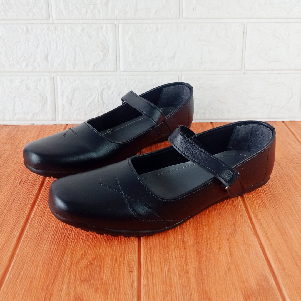 Guci Po2 Hitam Sepatu Pantofel Wanita Sekolah Paskibraka Size 36-40