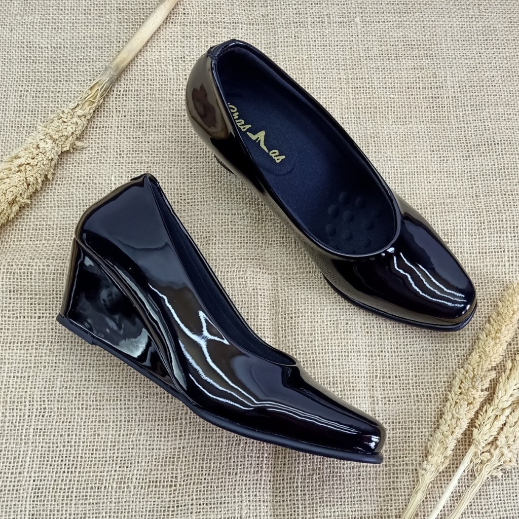 ERASMAS WG3 3 cm Sepatu Kerja Wanita Sepatu Formal Wanita Sepatu Kantor Wanita Sepatu Wedges Wanita