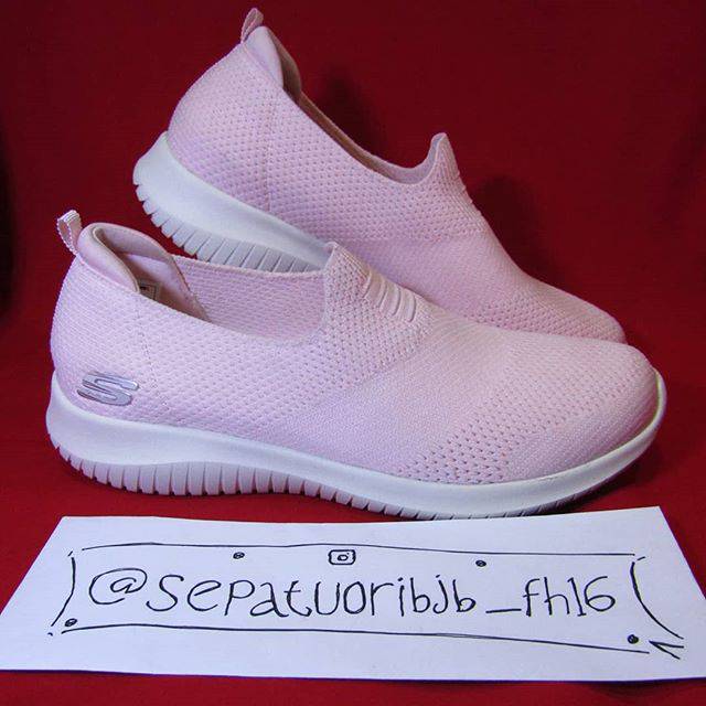 skechers ultra flex air cooled memory foam