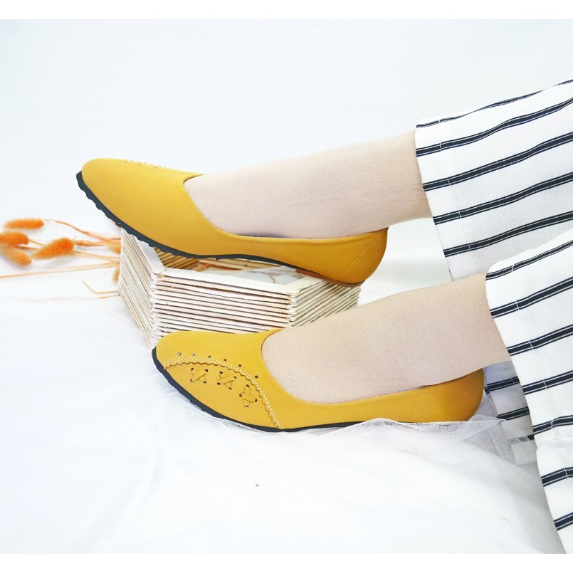 Sepatu Wanita Flat Shoes Simple Warna Elegan dan Anti Slip SepatuCP