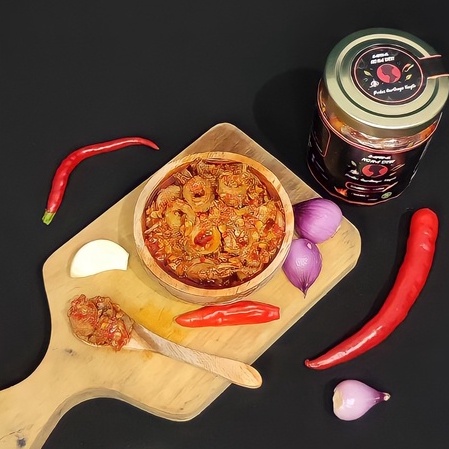 

Sambal Cumi Asin Nona Devi Original dan Extra pedas