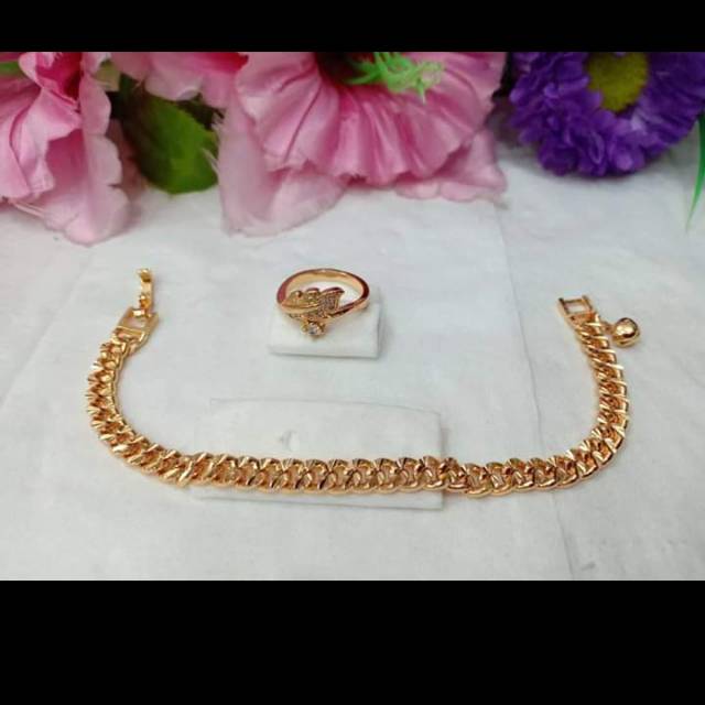 Gelang rante tebal set cincin daun random gold titanium gold 18k