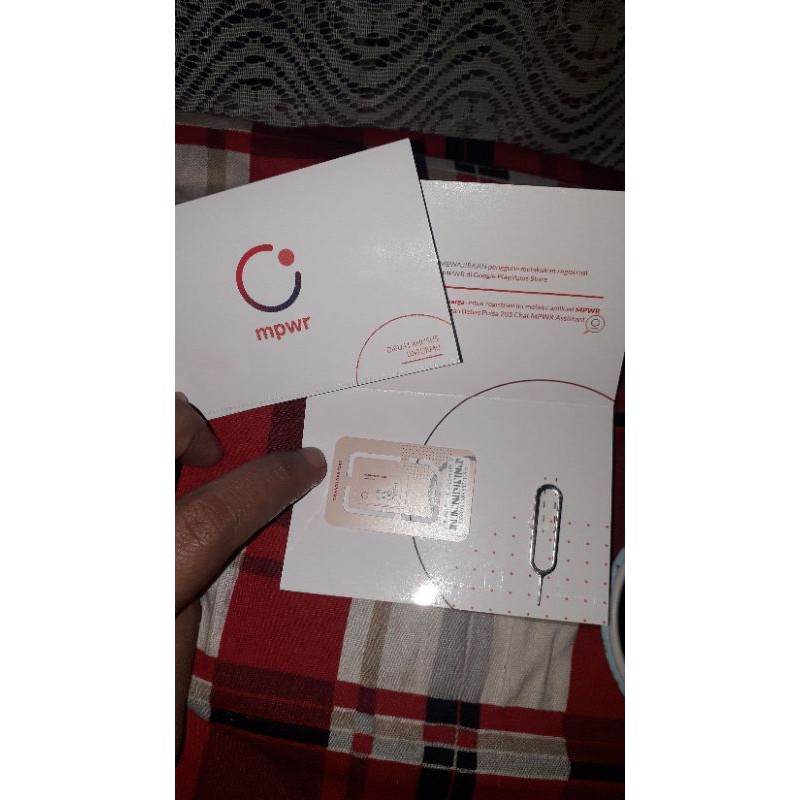 Koleksi Kartu SIM Bekas Untuk Ganci