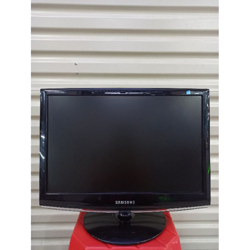 Lcd monitor Samsung 19 inc widescren berkualitas dan bergaransi