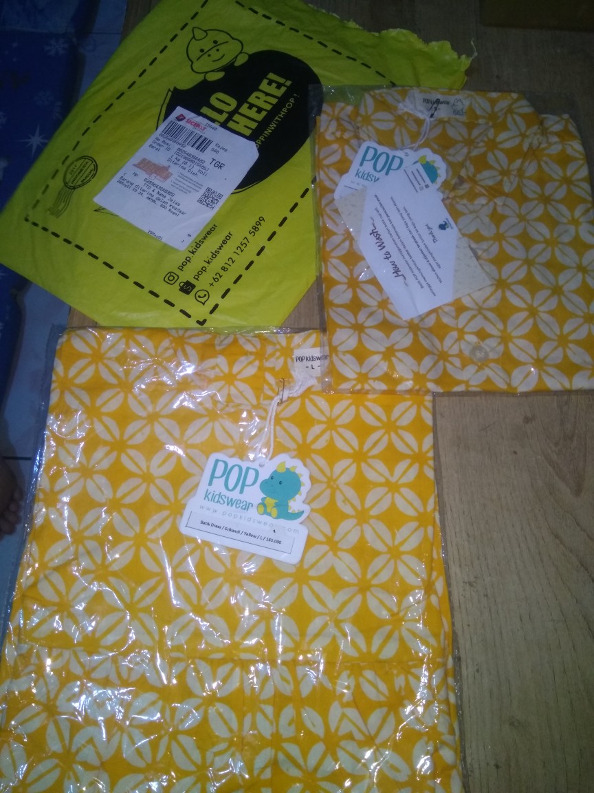 Pop Kidswear   Sumitra Batik Shirt - Kerah Biasa - Kemeja Batik Cap Anak Kuning Bahan Katun