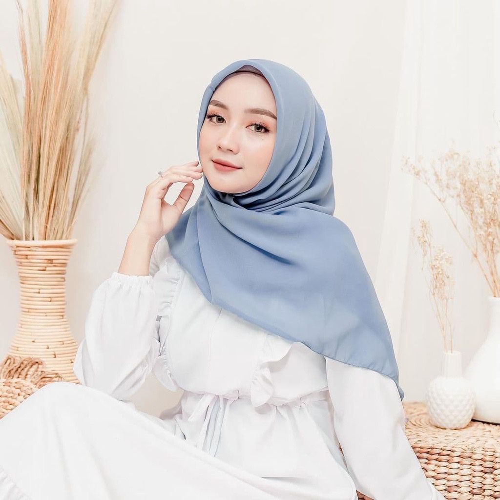 HIJAB SEGIEMPAT BELLA SQUARE 