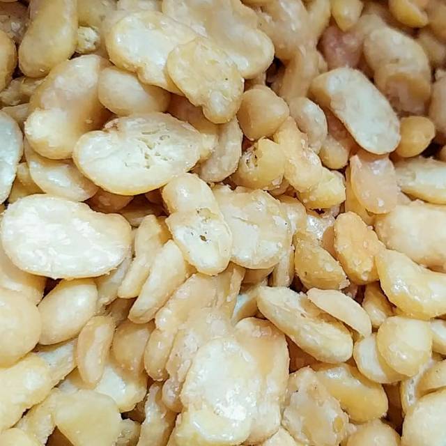 

Kacang koro kupas jaipong snack kiloan murah